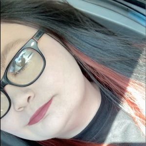 Meet your Posher, Ashlie